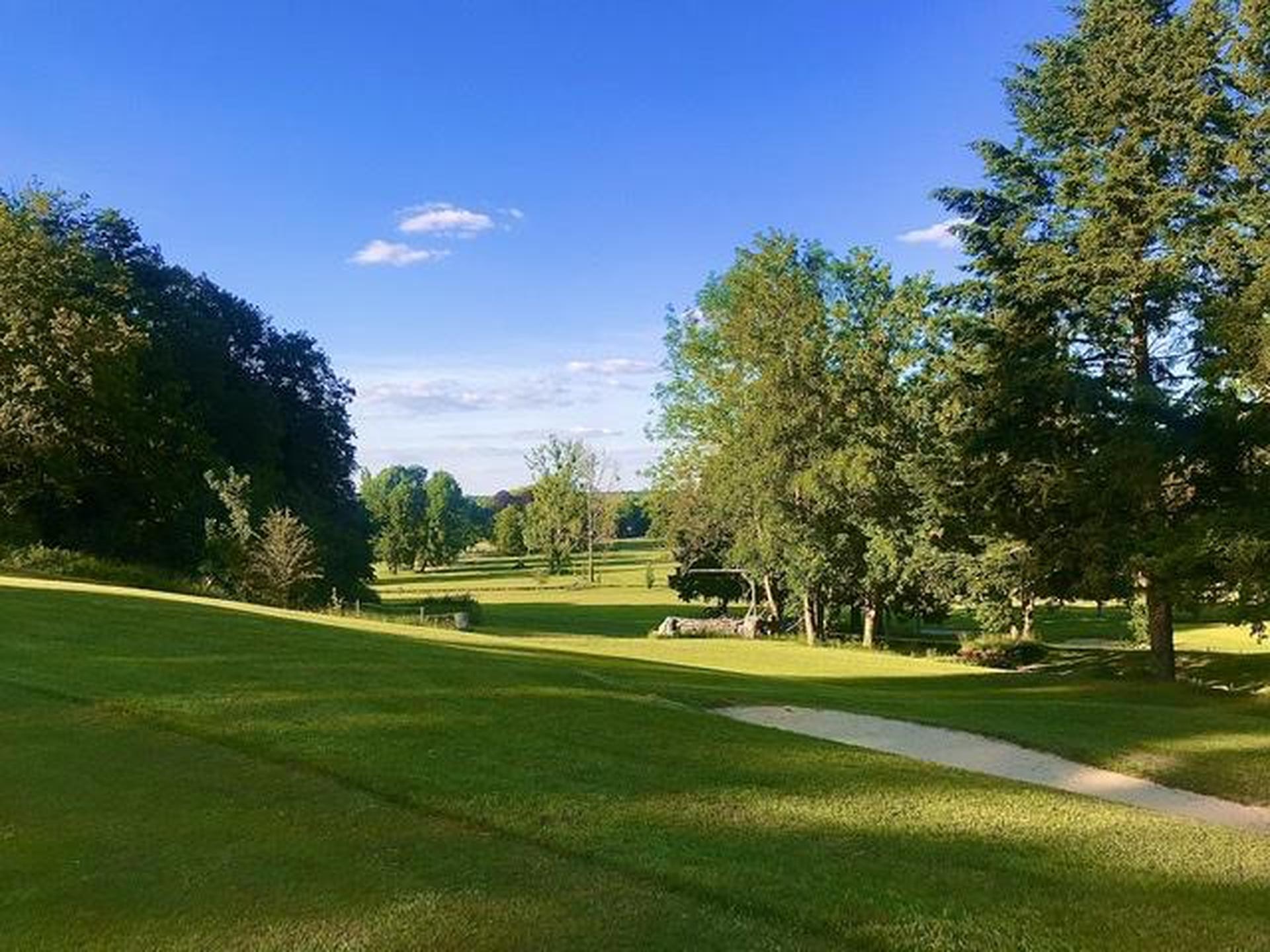 Le golf - Libre de droit Photo issue du flux Tourinsoft