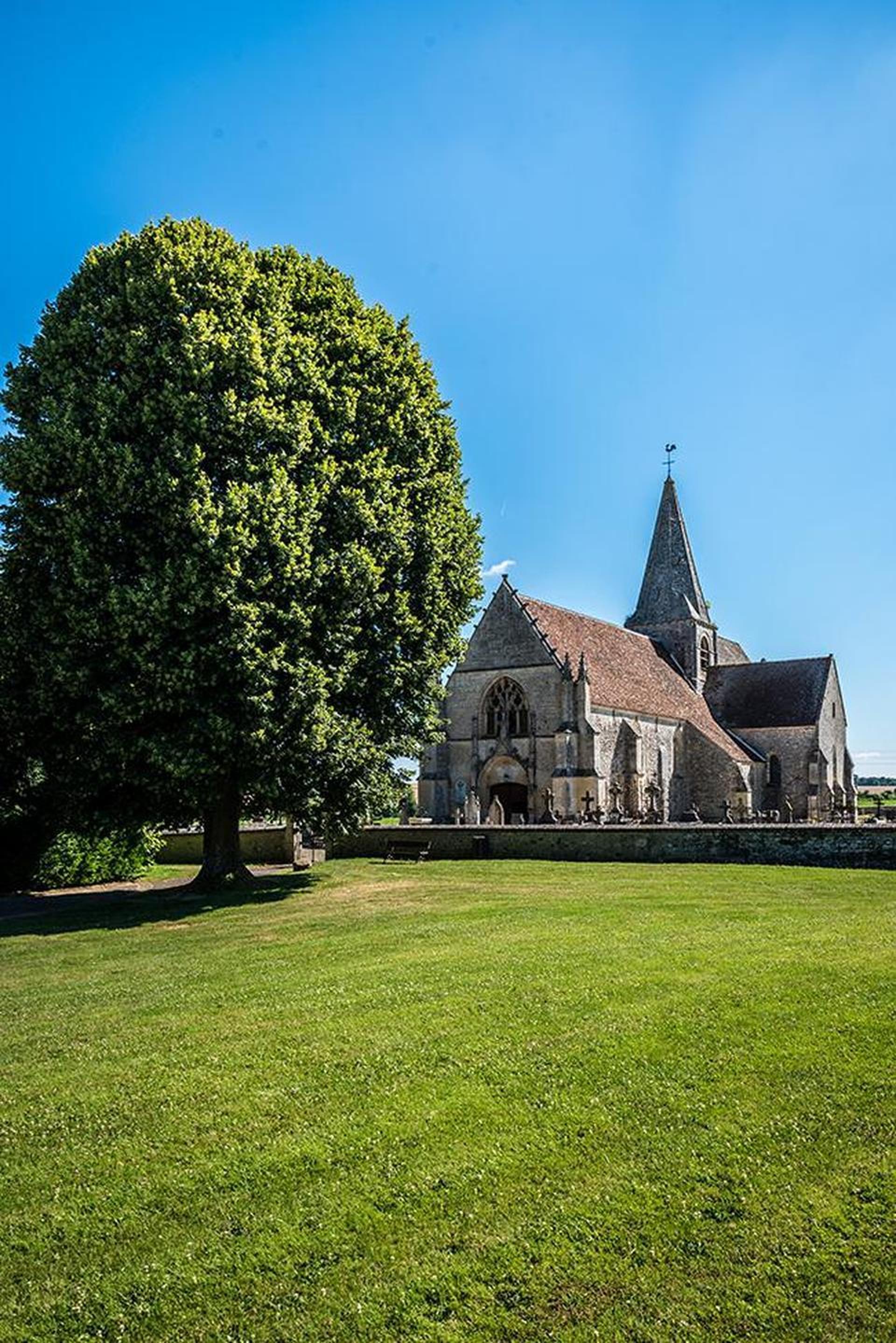 BOUBIERS - BOUBIERS EGLISE Photo issue du flux Tourinsoft