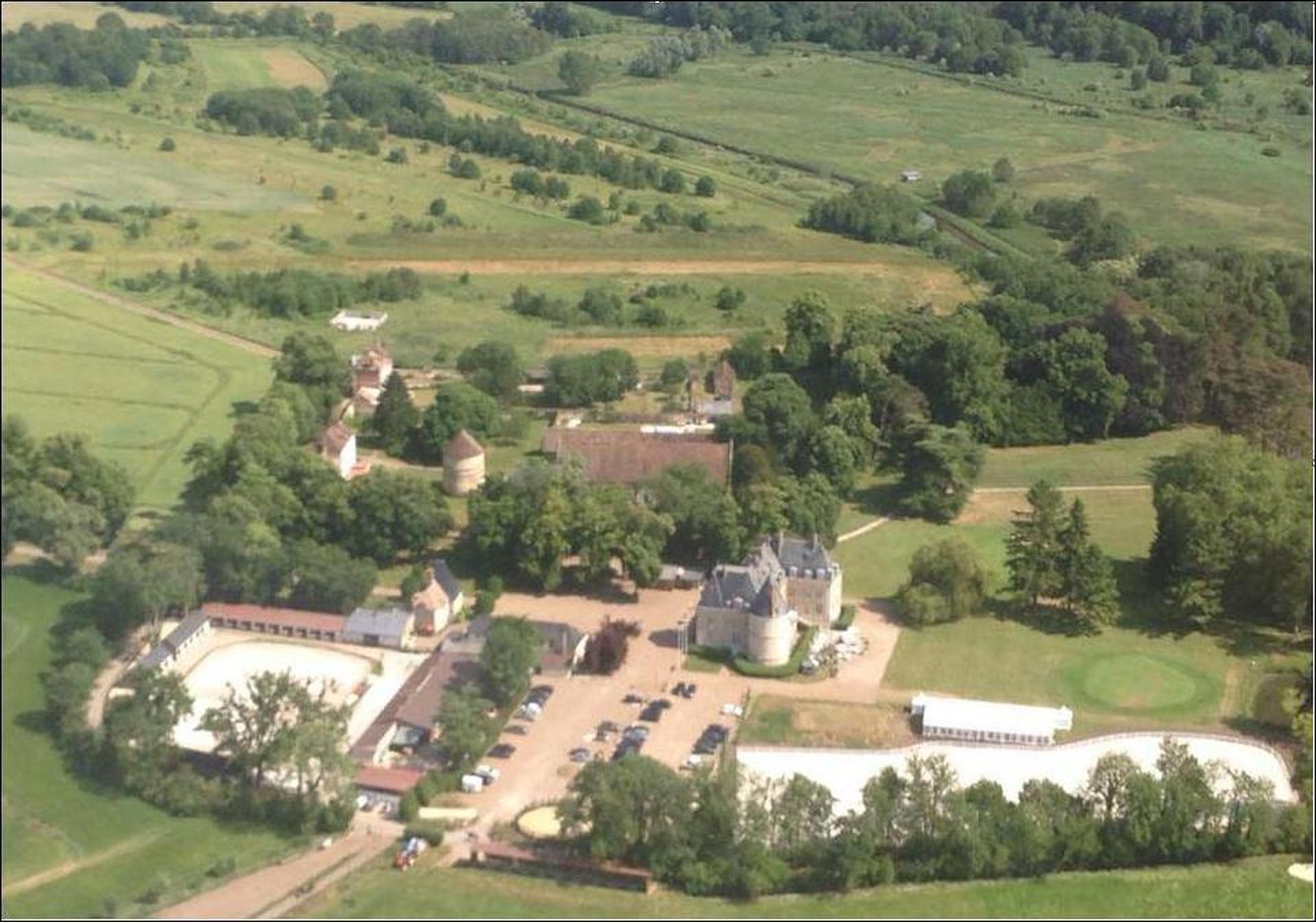 château - château de Bertichère Photo issue du flux Tourinsoft